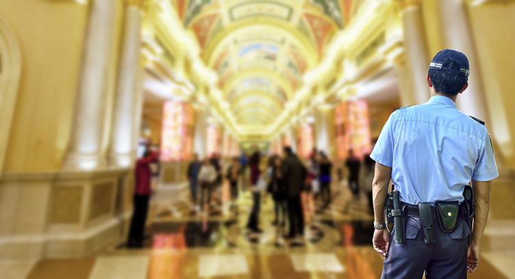 casino-securiy-guard casino-securiy-guard